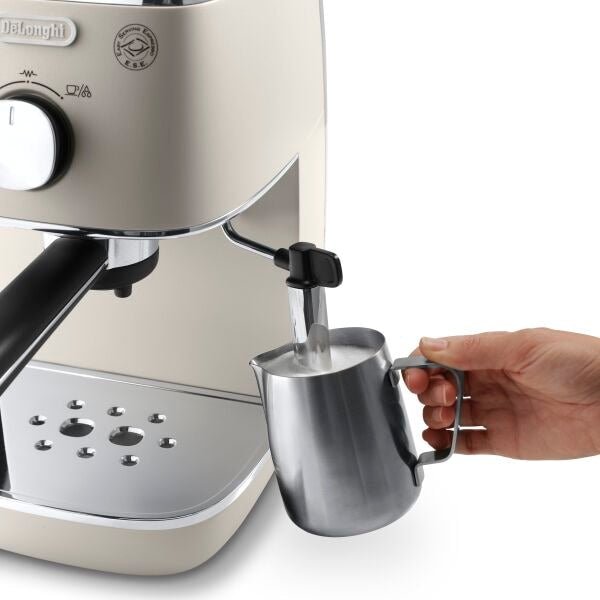 Pump espresso maker hotsell